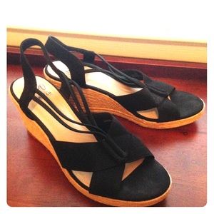 Stretchy black espadrille wedges